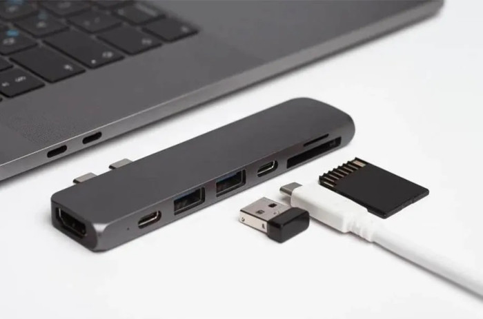 هاب USB چیست و چه ویژگی‌هایی دارد؟