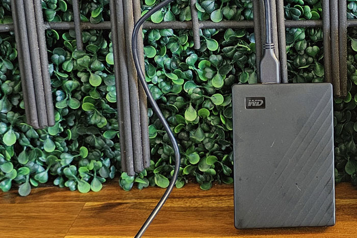 هارد اکسترنال برای ذخیره اطلاعات